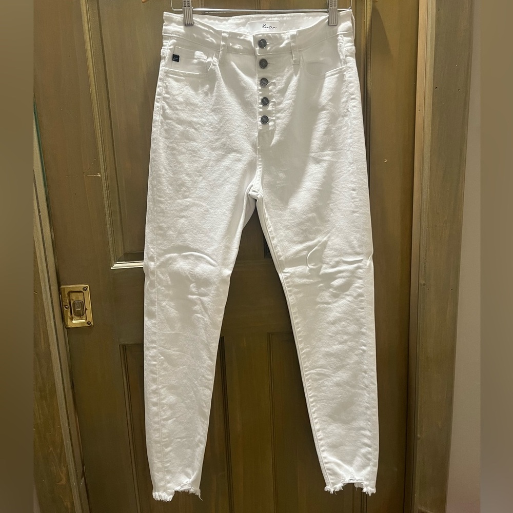 White skinny jeans from KanCan